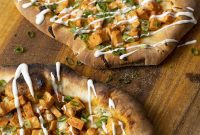 Bold Buffalo Chicken Flatbread