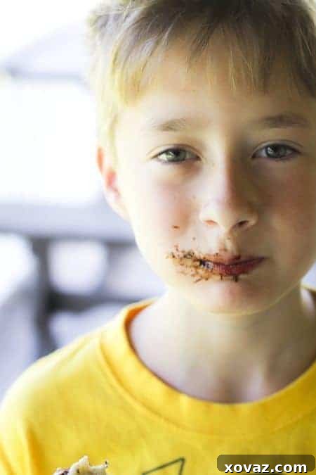 Elvis's Chocolate Peanut Bacon Frozen Banana 4 Elvis Banana Ice Pops | Decadent Frozen Dessert for Summer