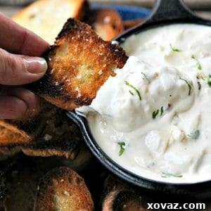 Velvety Roasted Garlic Artichoke Goat Cheese Dip 6 Warm, garlicky goat cheese fondue with tender pieces of marinated artichoke heart is perfectly dippable for crackers, vegetables, crusty bread, and pretzels, but it isn’t just a one-trick pony... When it’s room temperature or cold, it makes the most incredible spread for sandwiches.