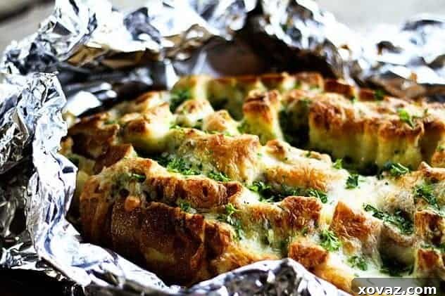 Cheesy Game Day Pull-Apart Bread 2 Cheddar Tailgating Bread, a perfect game day snack