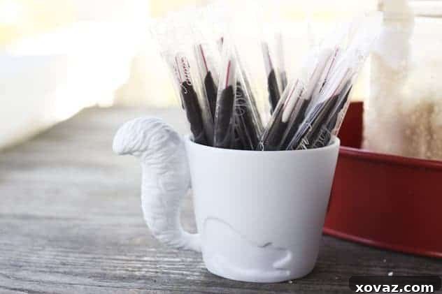 Charming Squirrel Mugtail, an espresso-sized cup, perfect for small drinks or decorative purposes.