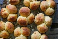 Fluffy Sweet Potato Dinner Rolls