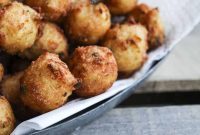 Golden Jalapeno Cheese Poppers