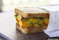 Ultimate Spinach and Egg Breakfast Sandwiches