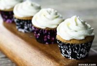 Lemon-Kissed Earl Grey Cupcakes