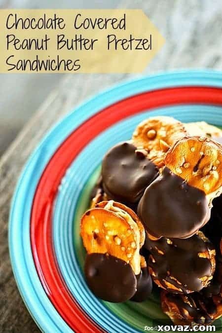 Sweet and Salty Chocolate Peanut Butter Pretzel Bites 2 Delicious Chocolate Covered Peanut Butter Pretzel Sandwiches - A sweet and salty treat