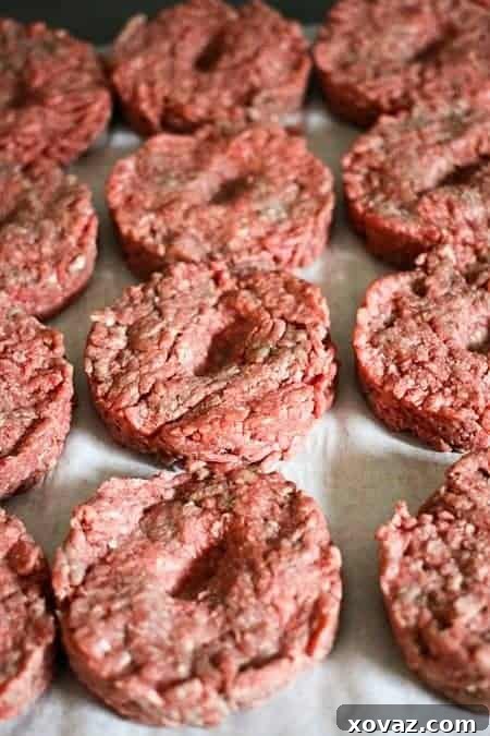 Make Your Own Frozen Patties for Grilling Hamburgers. #Lifehack foodiewithfamily.com