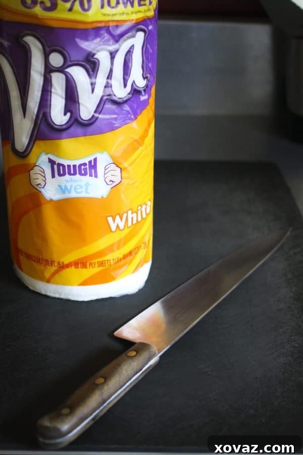 DIY All-Natural Disposable Make-up Removal Towelettes from foodiewithfamily.com