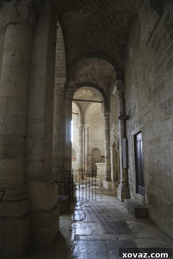 A cluster of Sangiovese Grosso grapes, destined for Brunello di Montalcino, held by DaVinci agronomist Lorenzo Danielli.