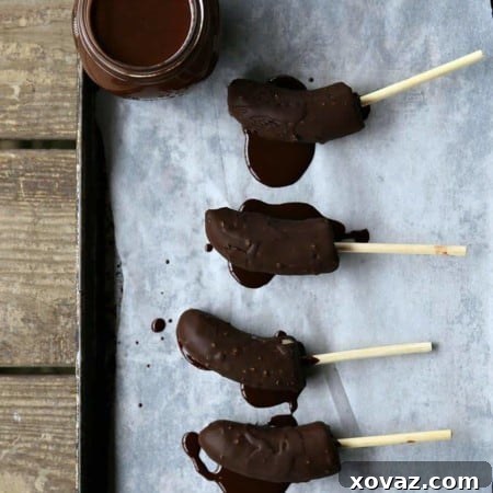 Peanut Butter Chocolate Magic Shell with just 3 natural ingredients from foodiewithfamily.com